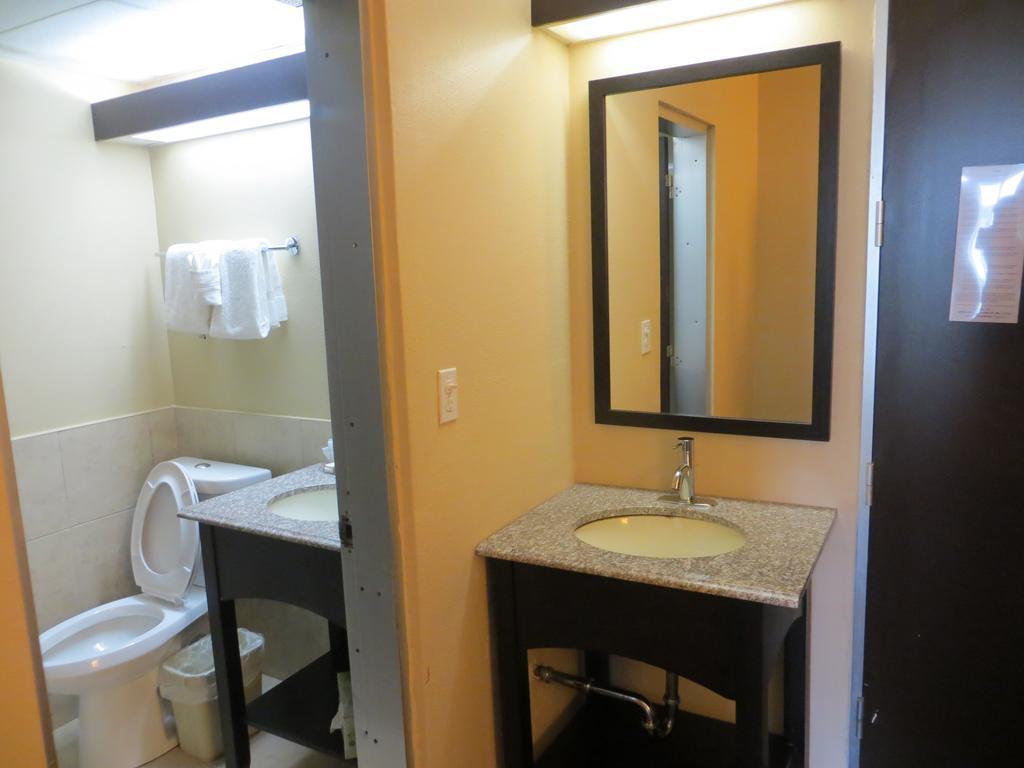 University Inn Austin North Phòng bức ảnh